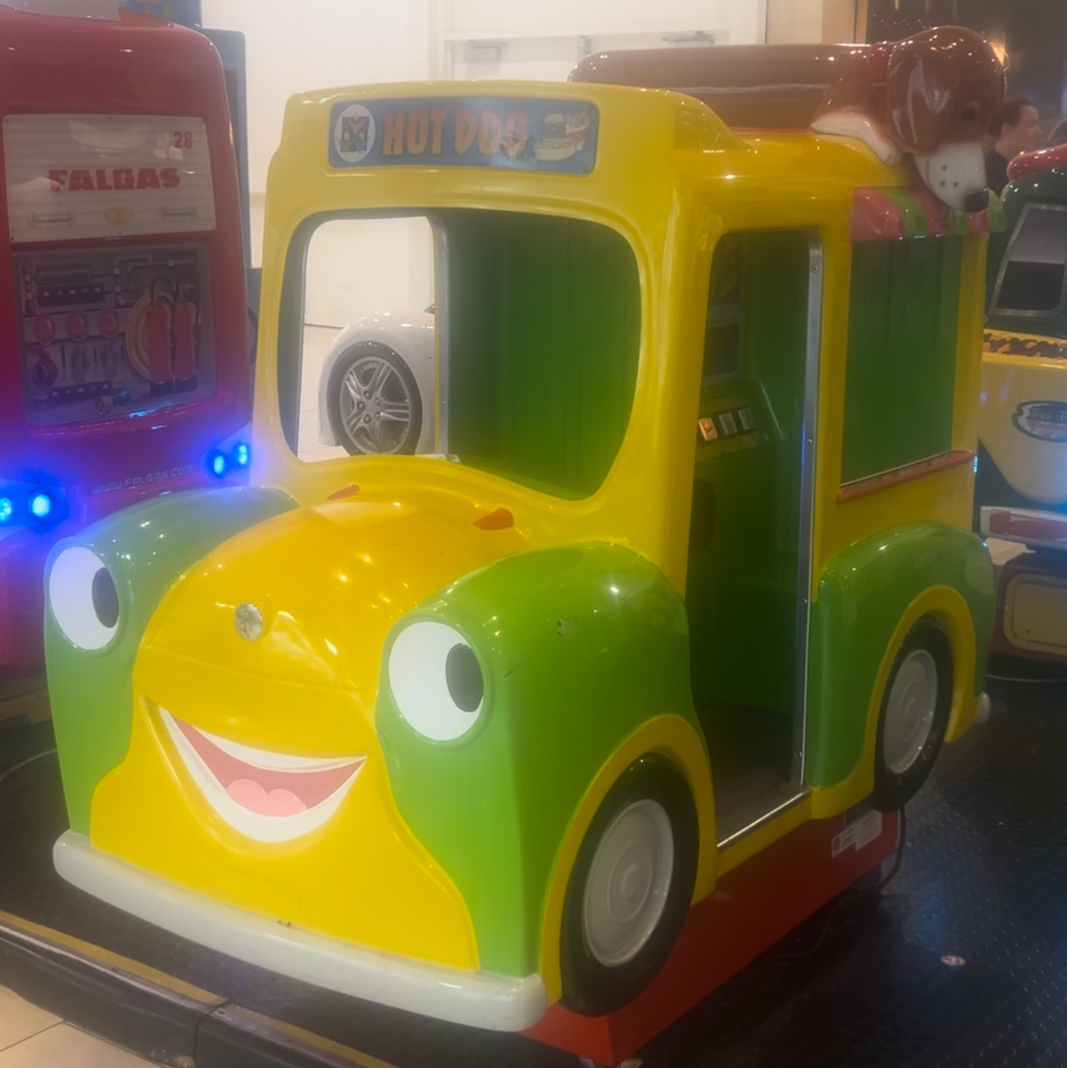 AI Hank’s hot dog van (kiddie ride by RG Mitchell)