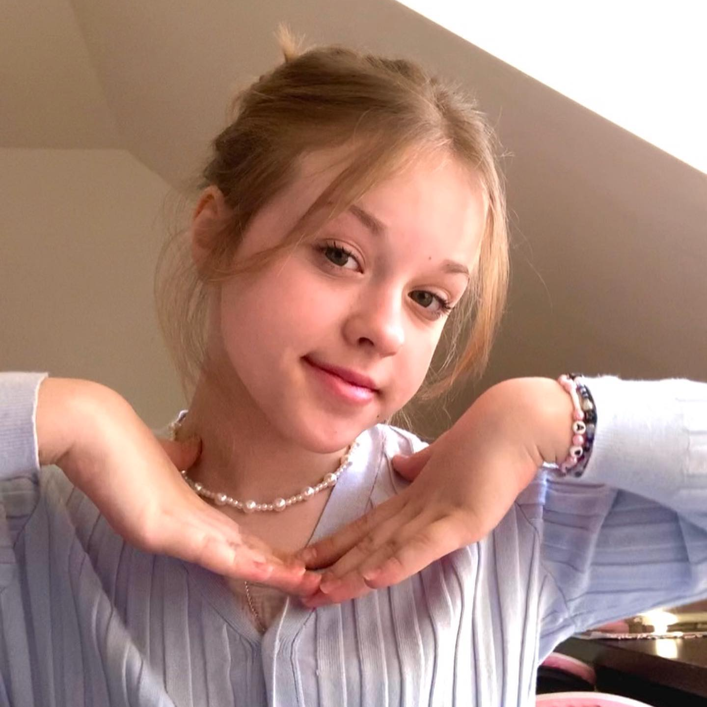 Alicja "Ala" Tracz AI voice