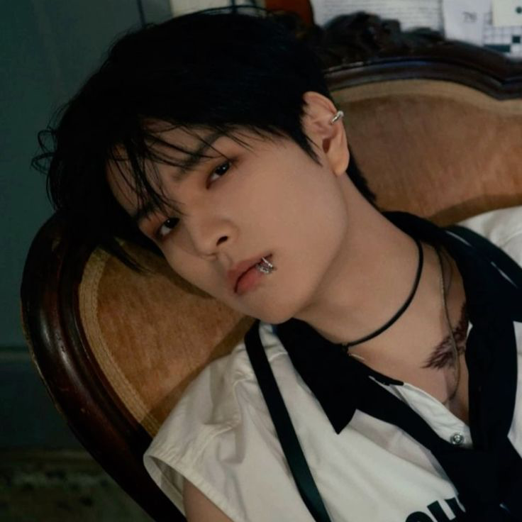 SEUNGMIN OF STRAY KIDS AI voice